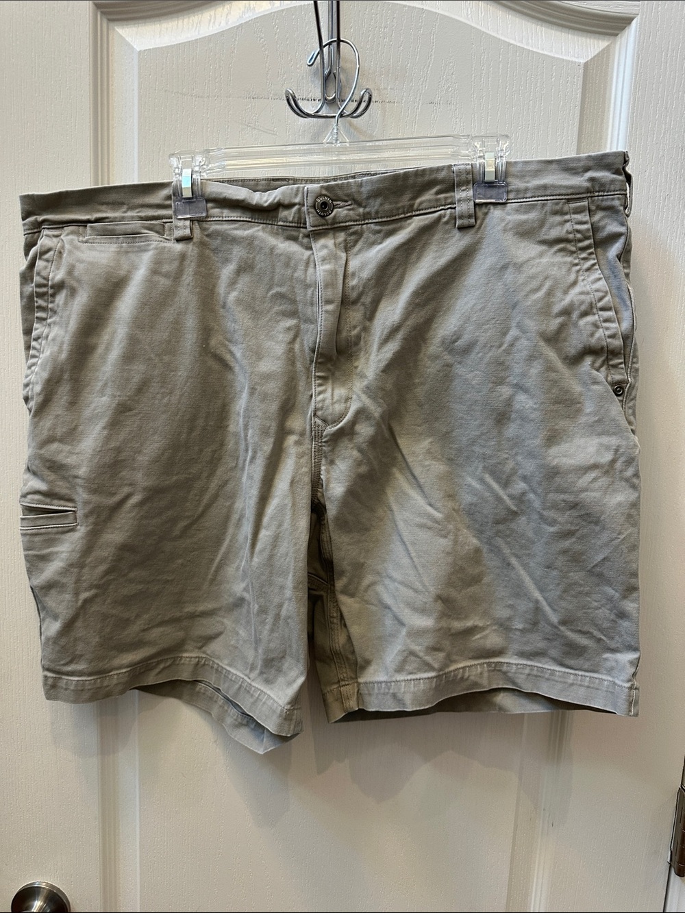 Duluth Trading Co Beige/Khaki Flat-Front Men's Shorts
